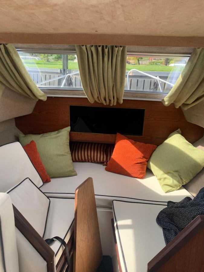Barrs Court Beds Bed and Breakfast Warmley Εξωτερικό φωτογραφία